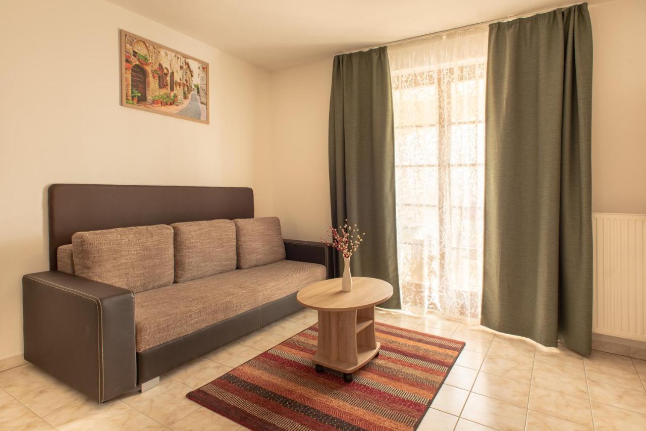 Modor Apartman Alsópáhok Exterior foto